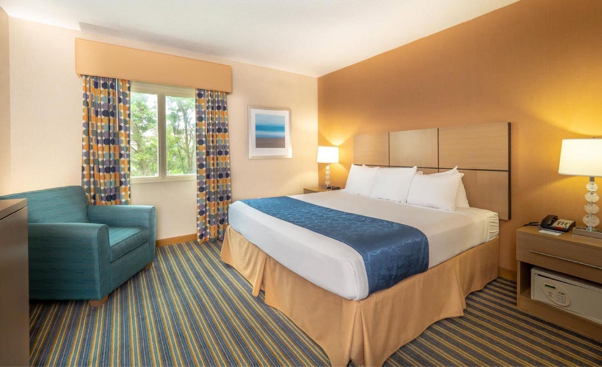 Room, King Bed, No View, No Balcony, Accessible