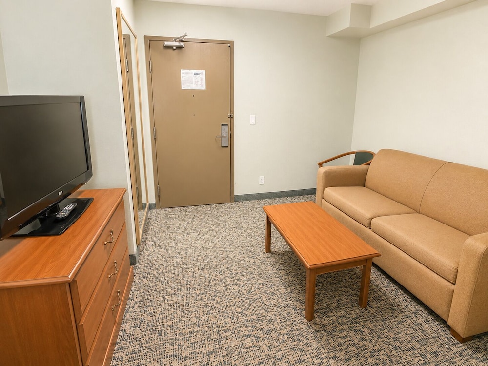 Travelodge by Wyndham Rapid City/Black Hills 44/57