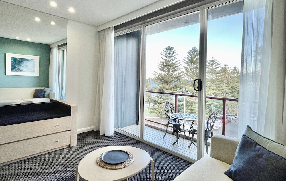 Coogee Sands Hotel And Apartments 65/65