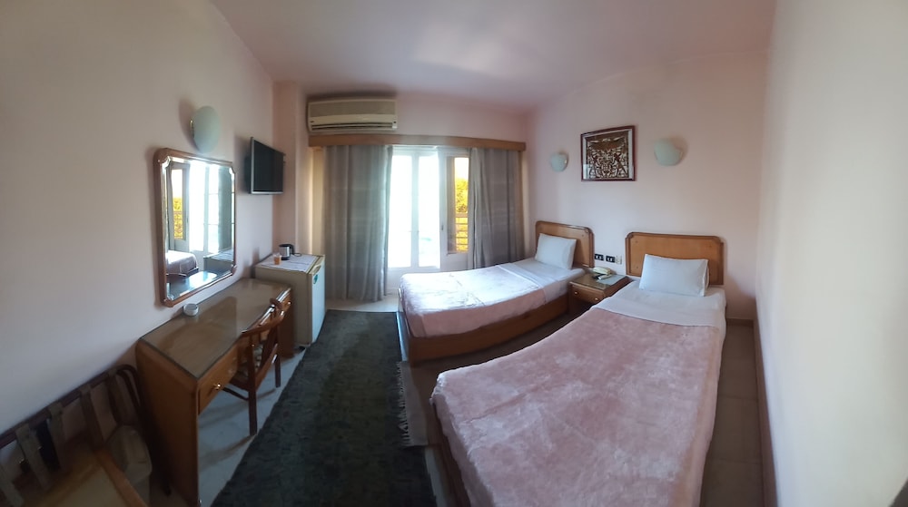 New Pola Hotel Luxor 6/21