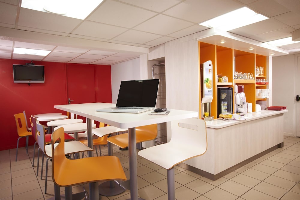 restaurant-cafeteria