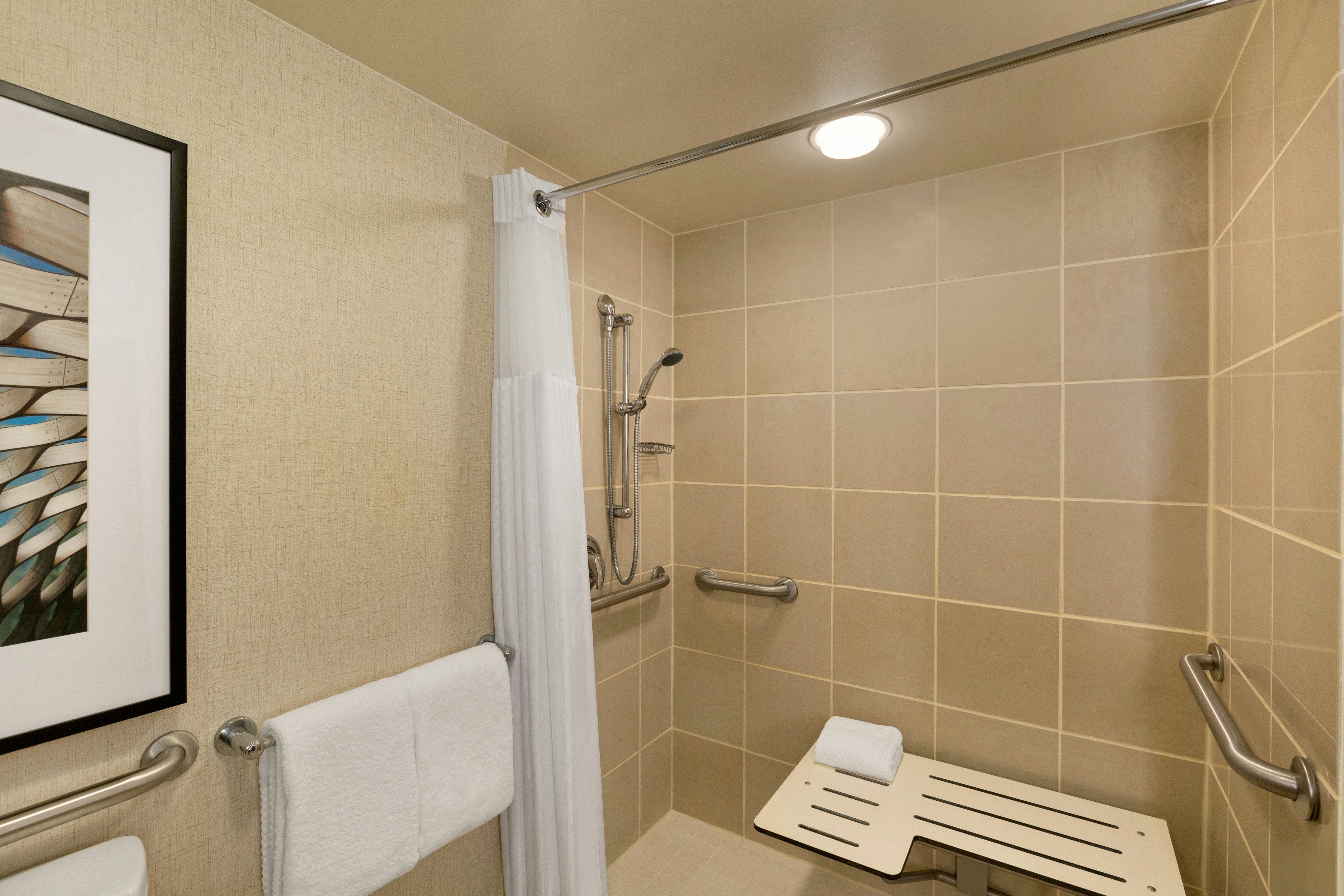 جناح بسرير كينج بغرفة نوم واحدة لذوي الإعاقة، Hilton Chicago Magnificent Mile Suites 3/3