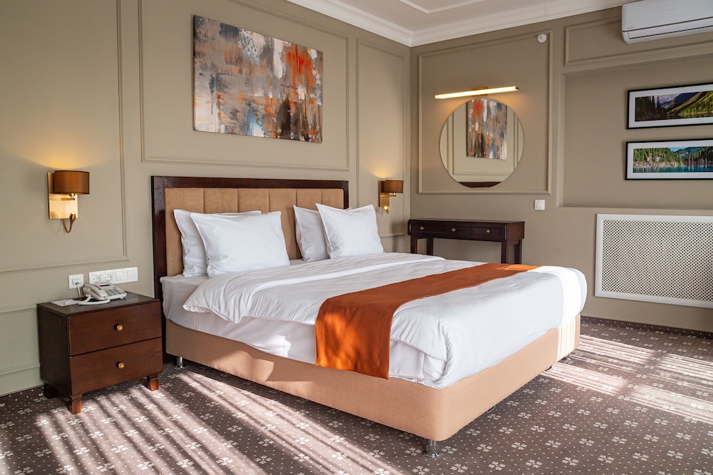 Almaty Hotel 16/50