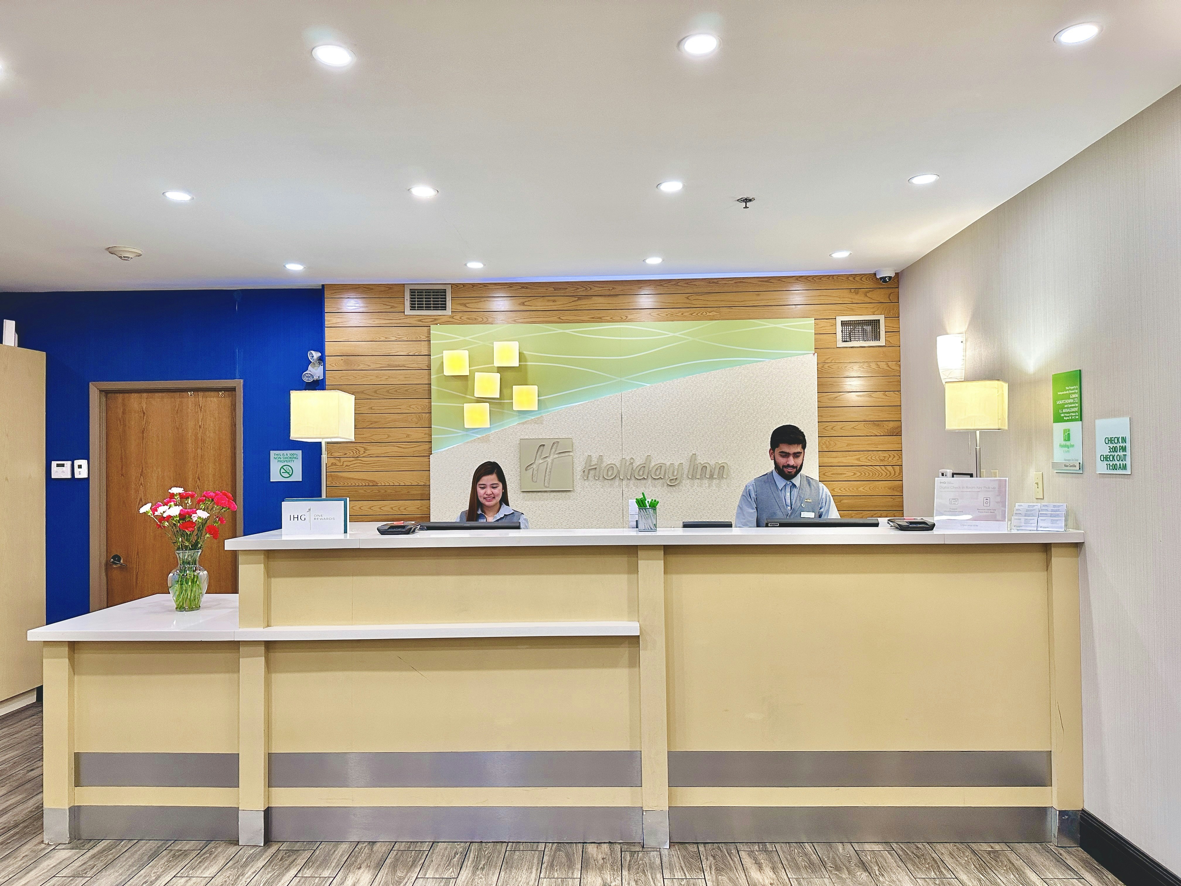 Holiday Inn Suites Regina 7/62