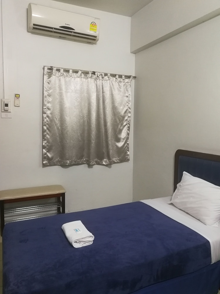 Singapore Hotel 14/46