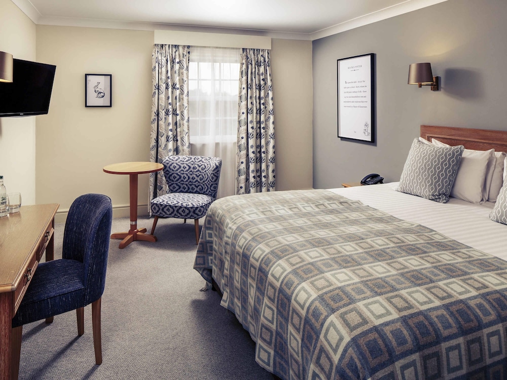 Mercure Gloucester Bowden Hall Hotel 27/70