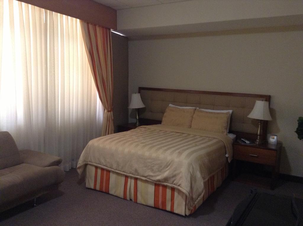 S.J. Suites Hotel 18/39