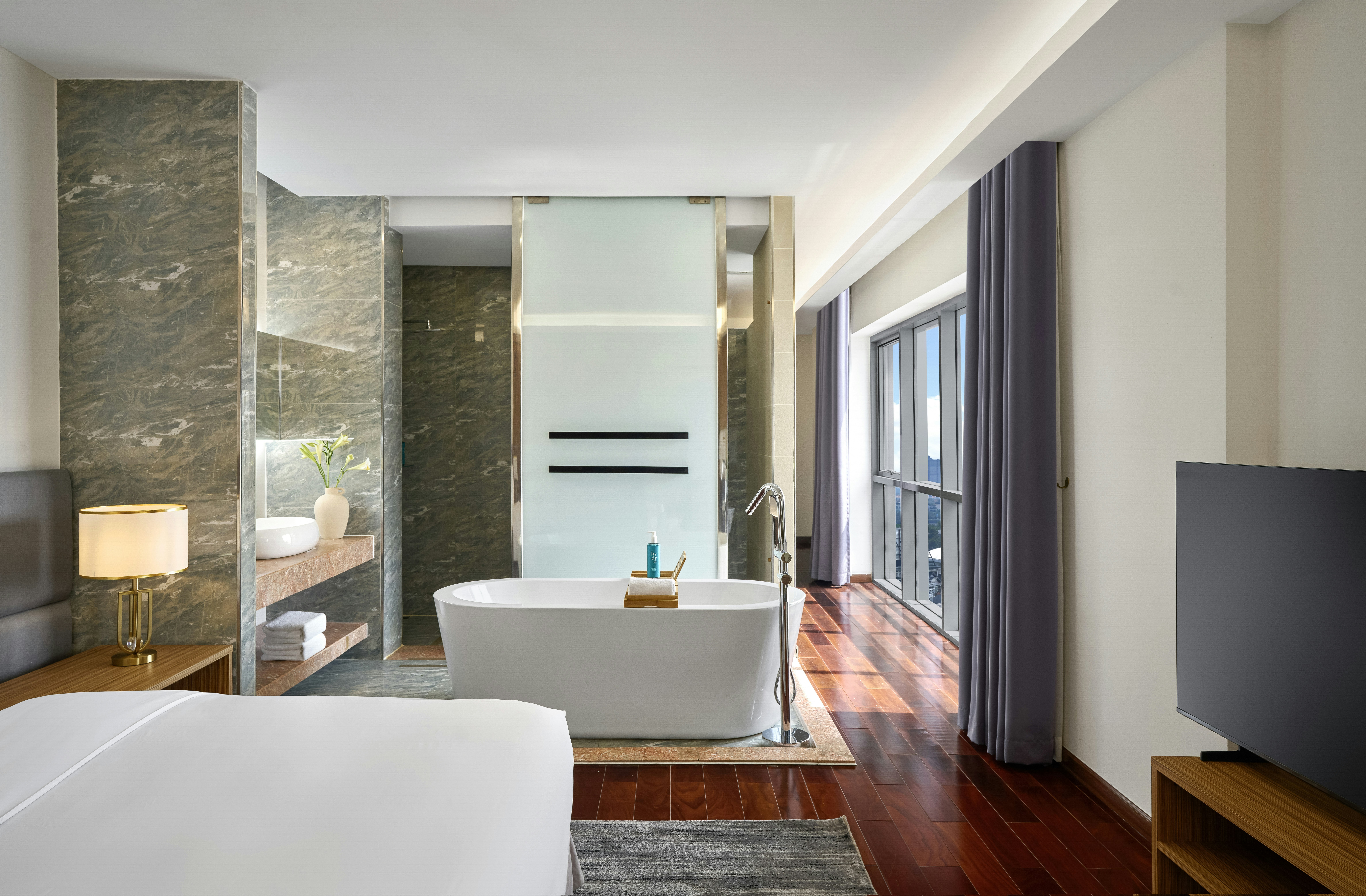 Oakwood Hotel and Apartments Saigon 33/81