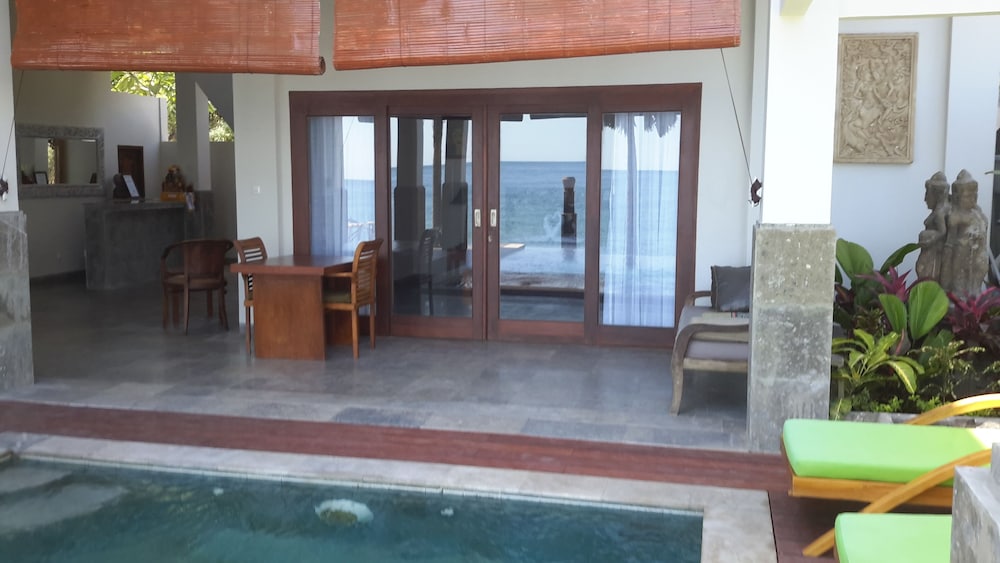 Amed Beach Villa 12/49
