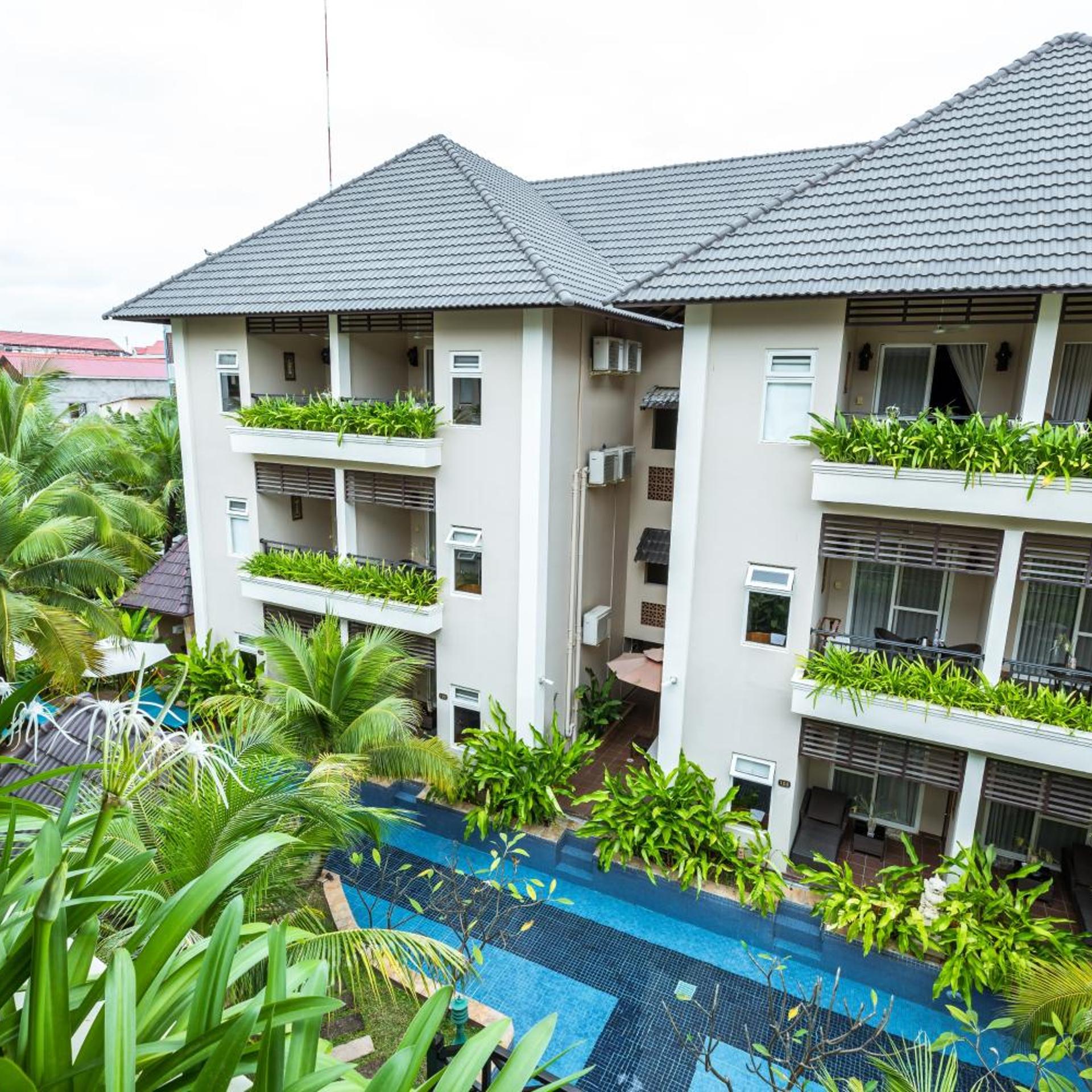 Bali Hotel 1/50