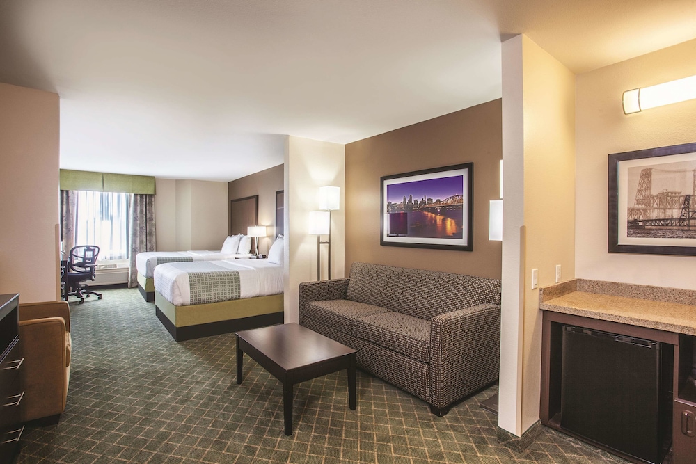 La Quinta Inn & Suites by Wyndham Portland Airport 13/43