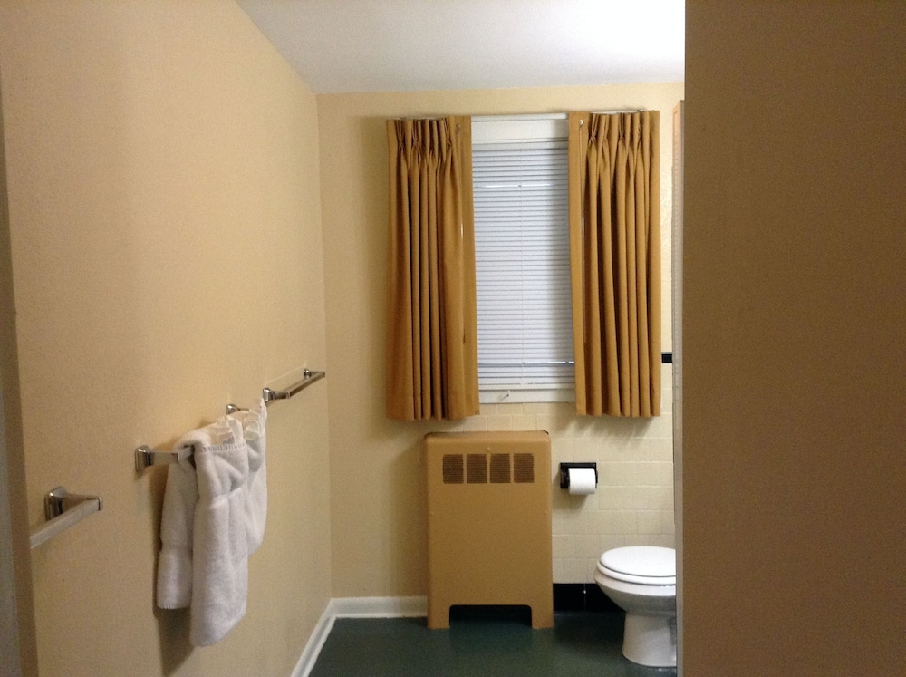 Briarcliff Motel 30/30