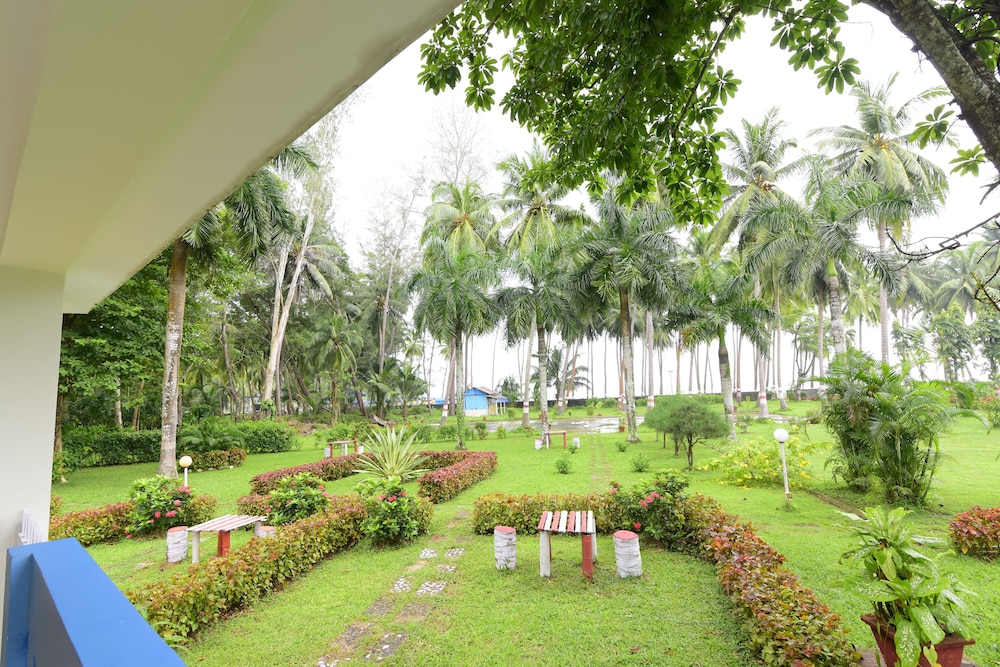Peerless Sarovar Portico 44/45