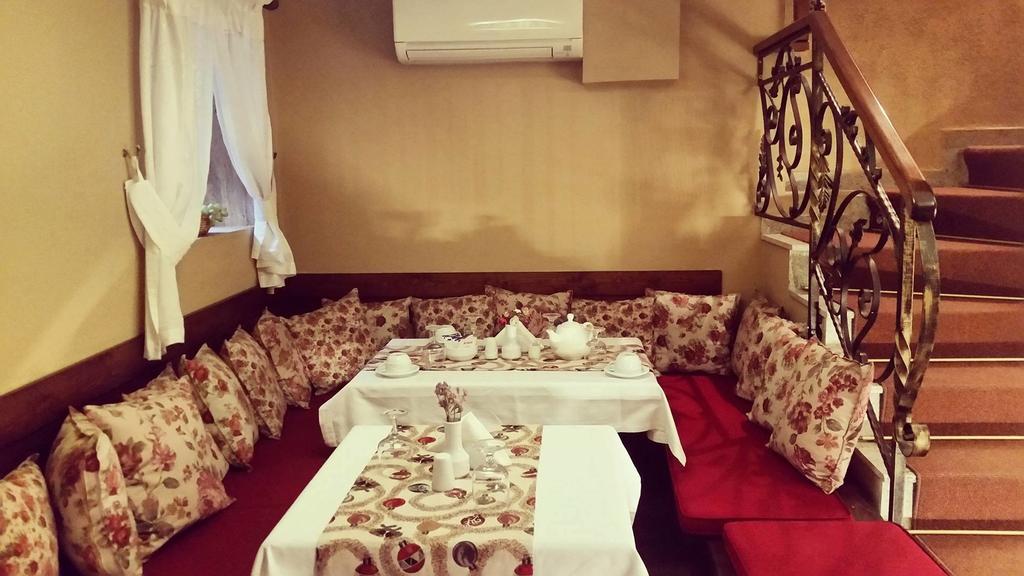HOTEL VILA 60 12/15