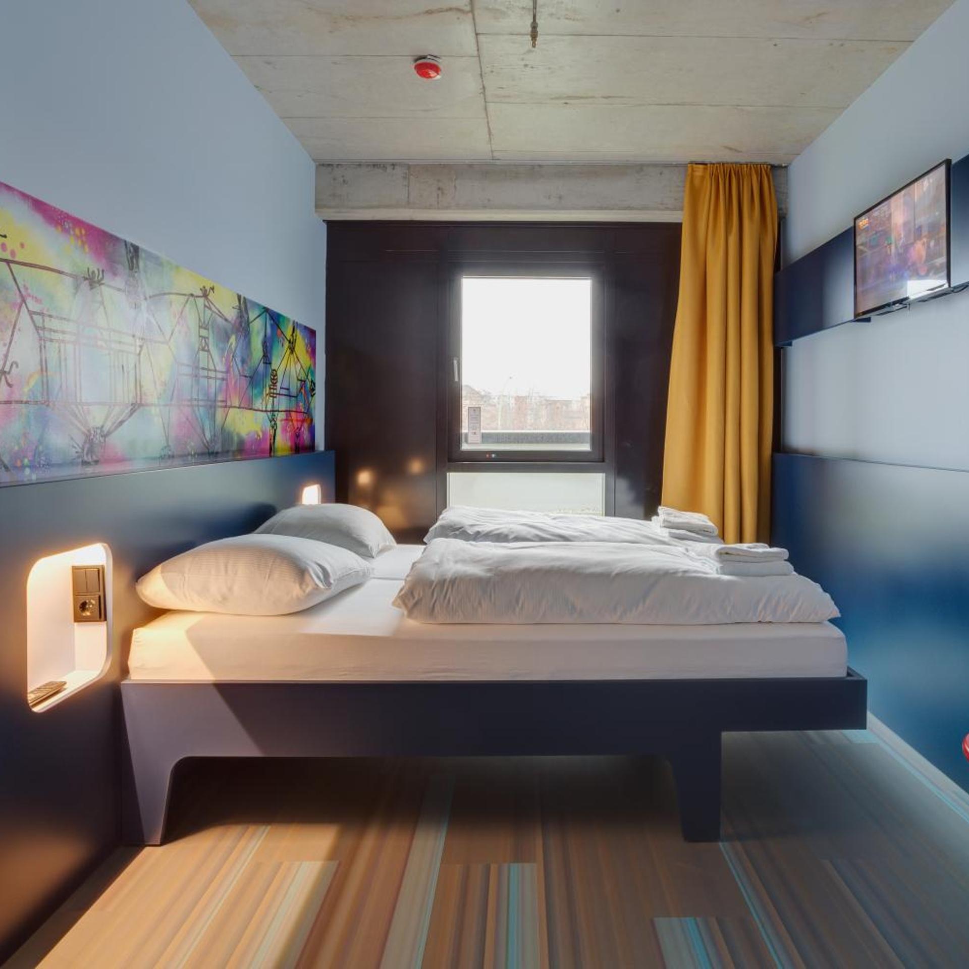 MEININGER Hotel Berlin East Side Gallery 18/52