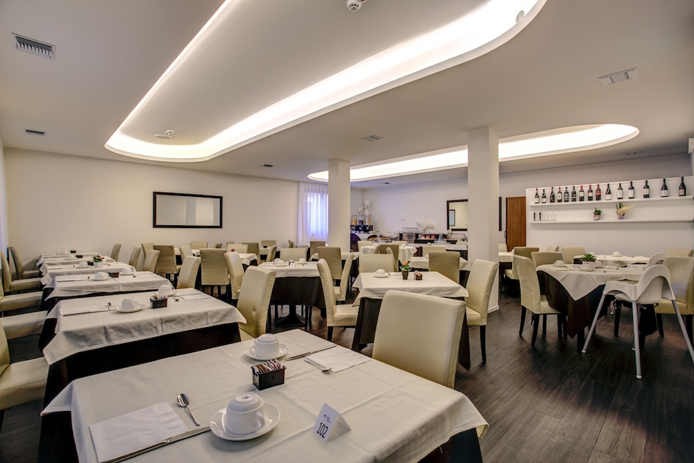 Hotel Cristallo 14/18