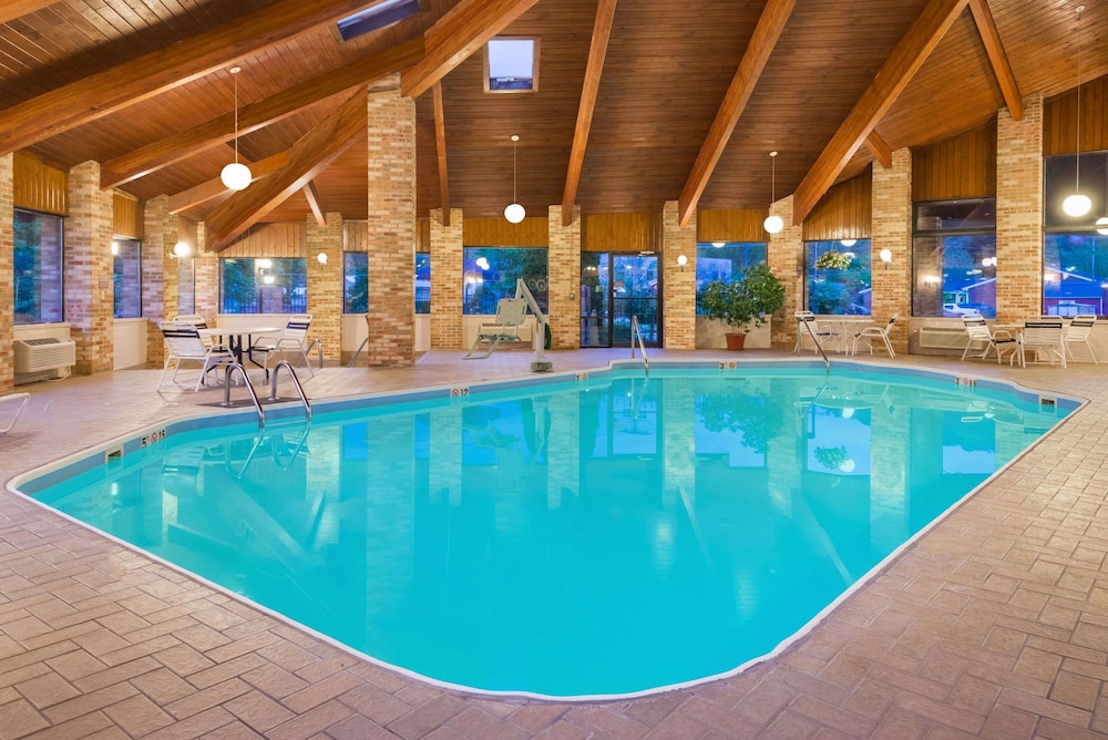 Quality Inn Athens, OH 2/50