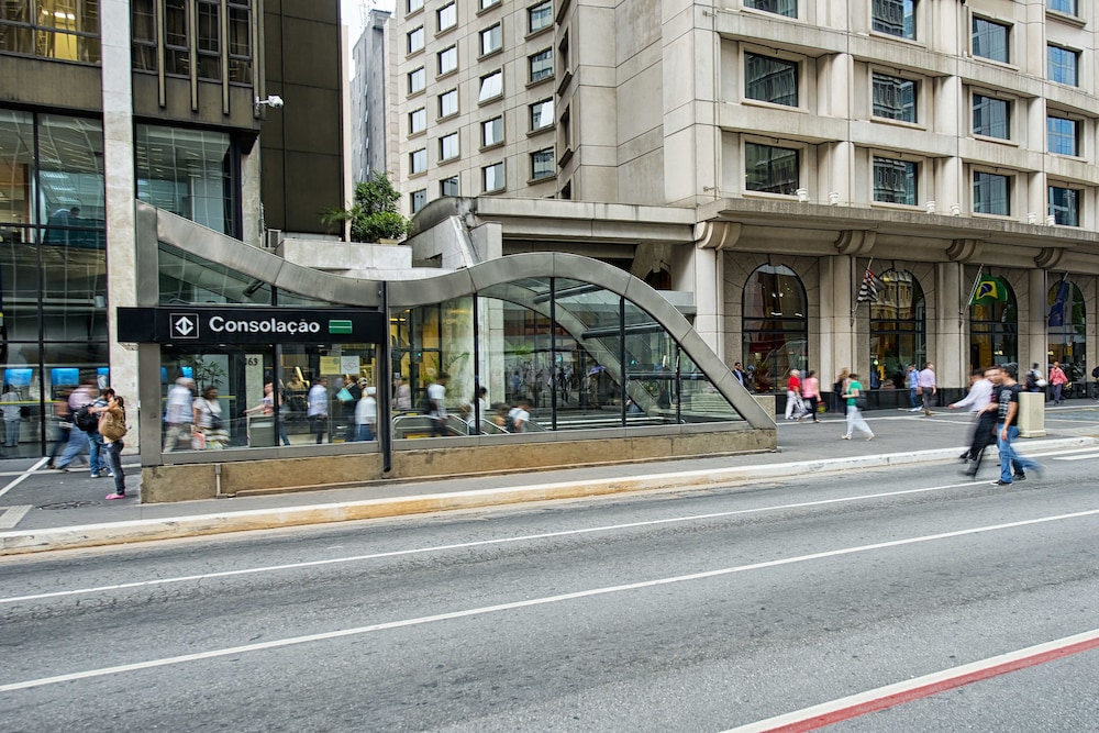 Melia Paulista 68/71
