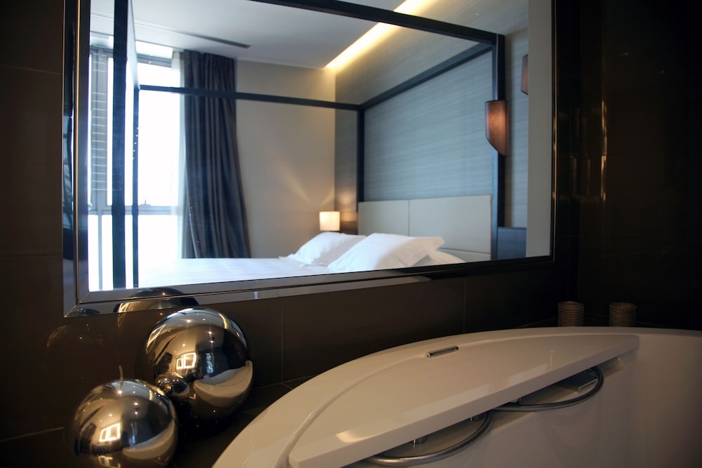 Ego Hotel 46/69