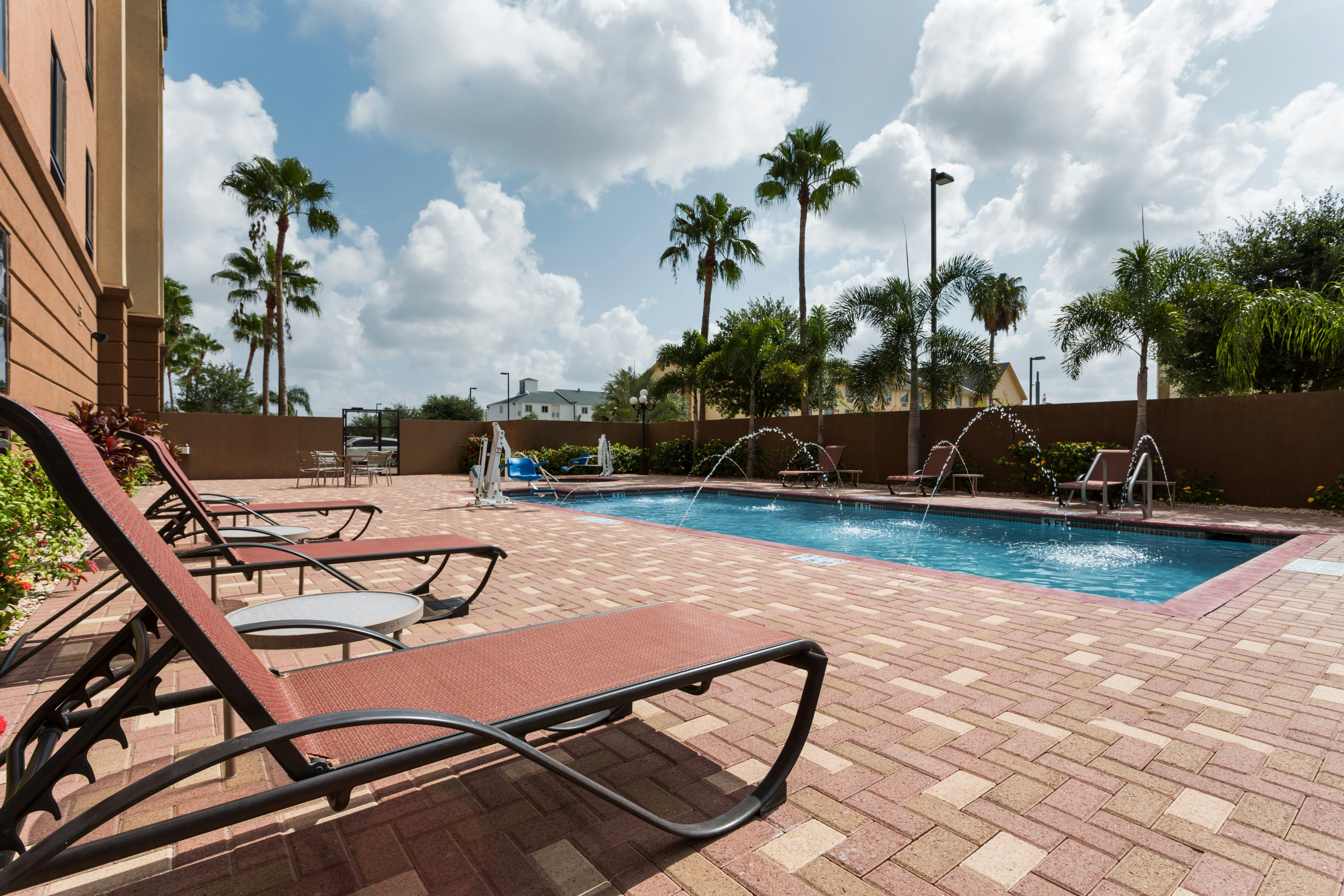 Hampton Inn & Suites Pharr, TX 28/52