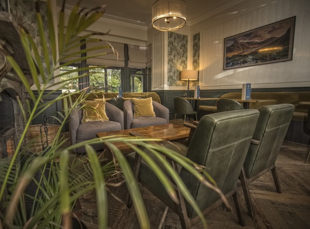 Gwydyr Hotel 34/50