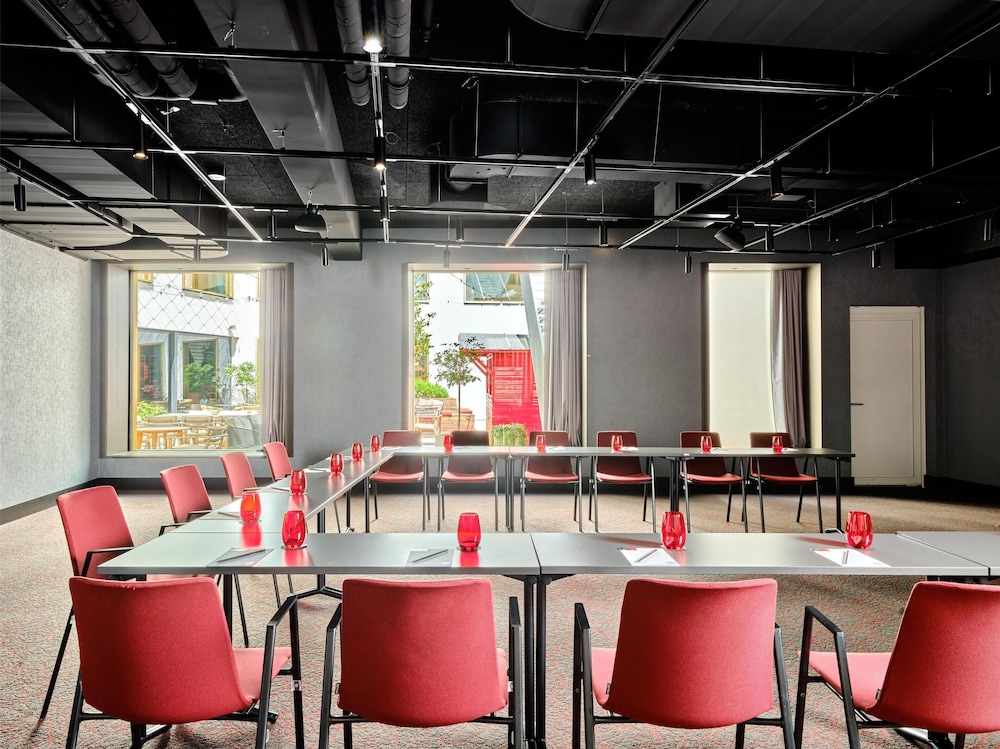 Radisson RED Vienna 60/69
