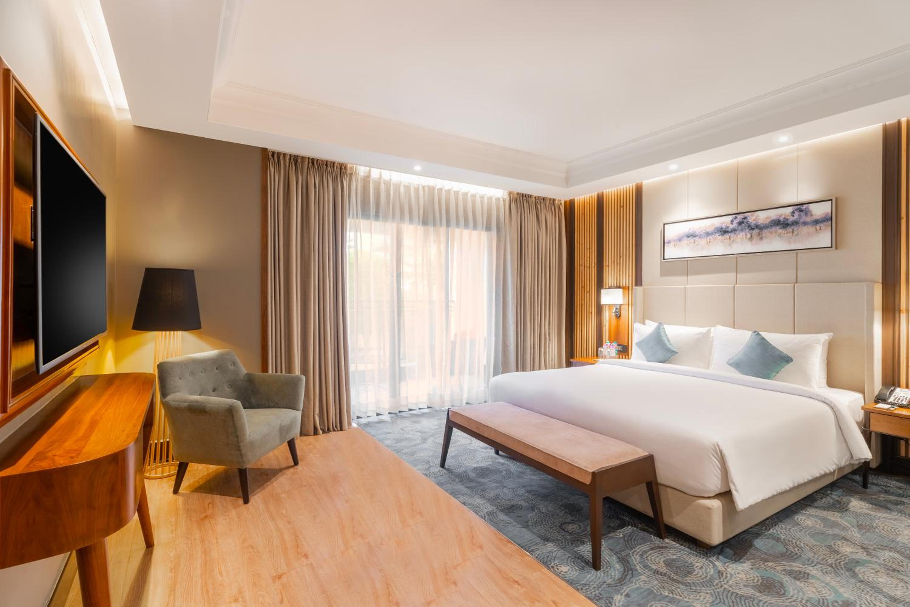 1 Bedroom, Select, Suite