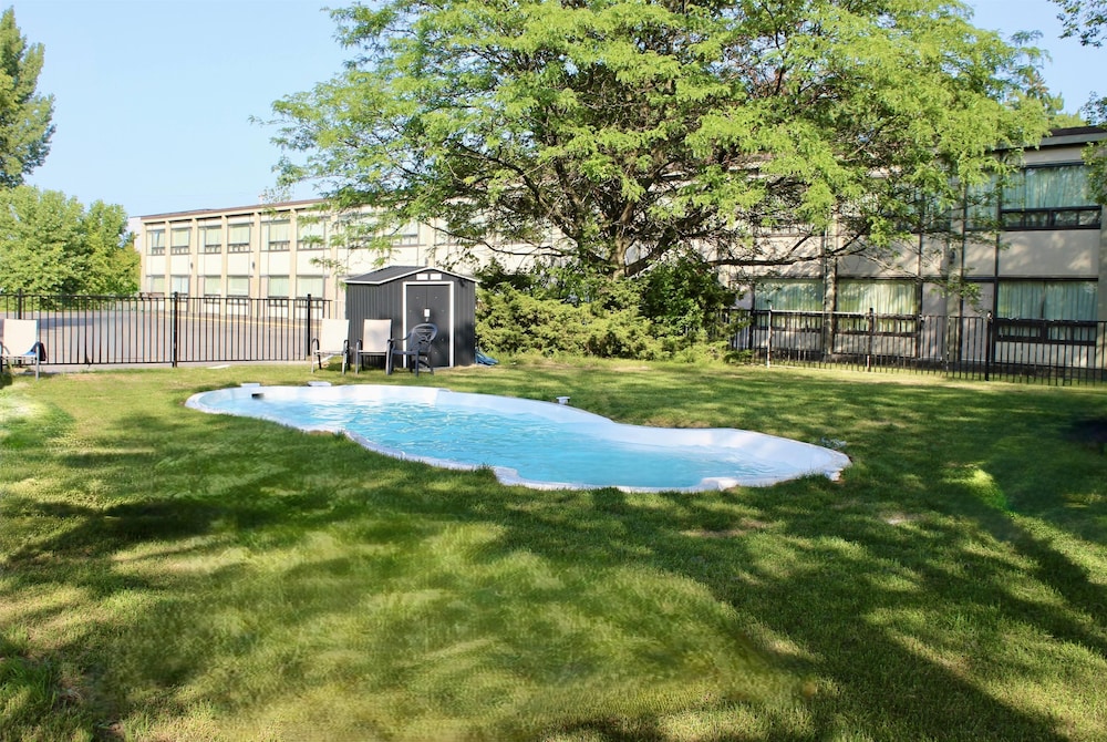 Travelodge by Wyndham Trois-Rivieres 39/44