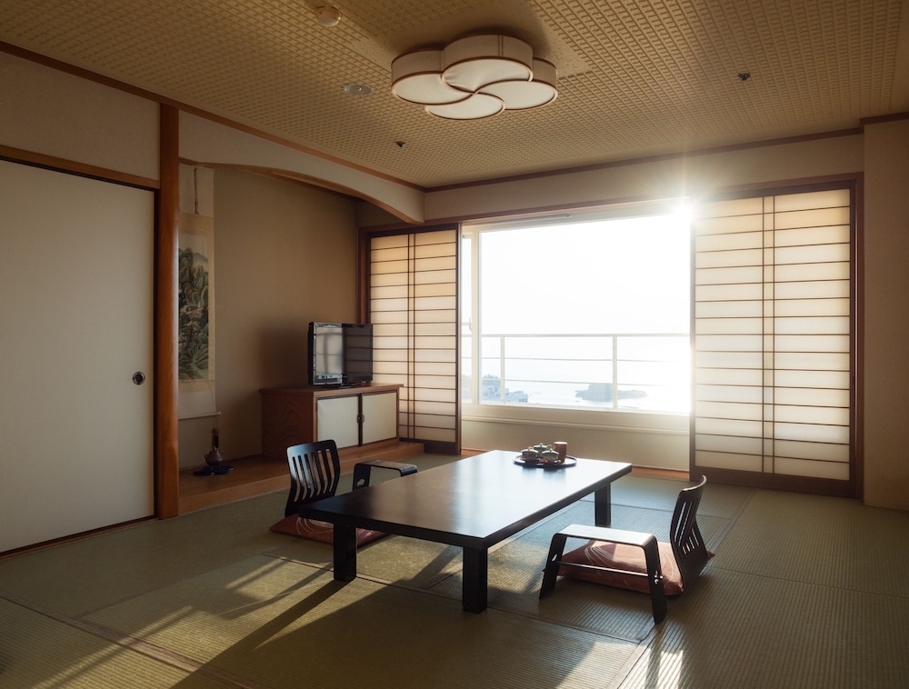 Shirahama Key Terrace Hotel Seamore 25/50