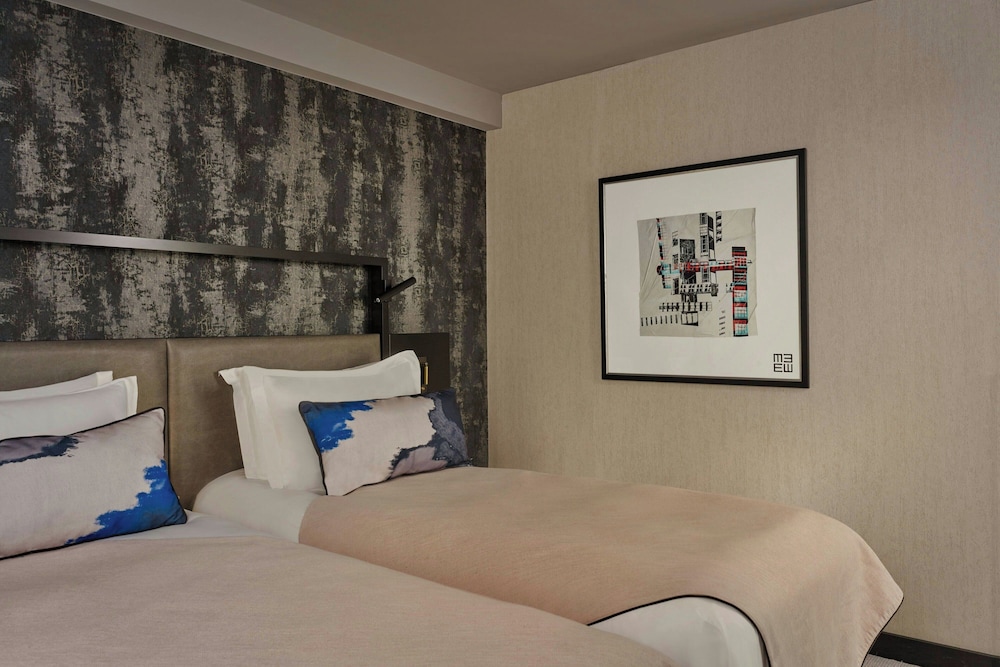 SUPERIOR, TWIN BEDS