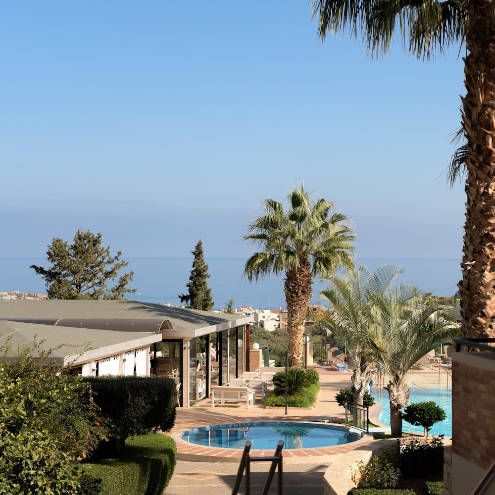 Asterias Village Resort 83/89