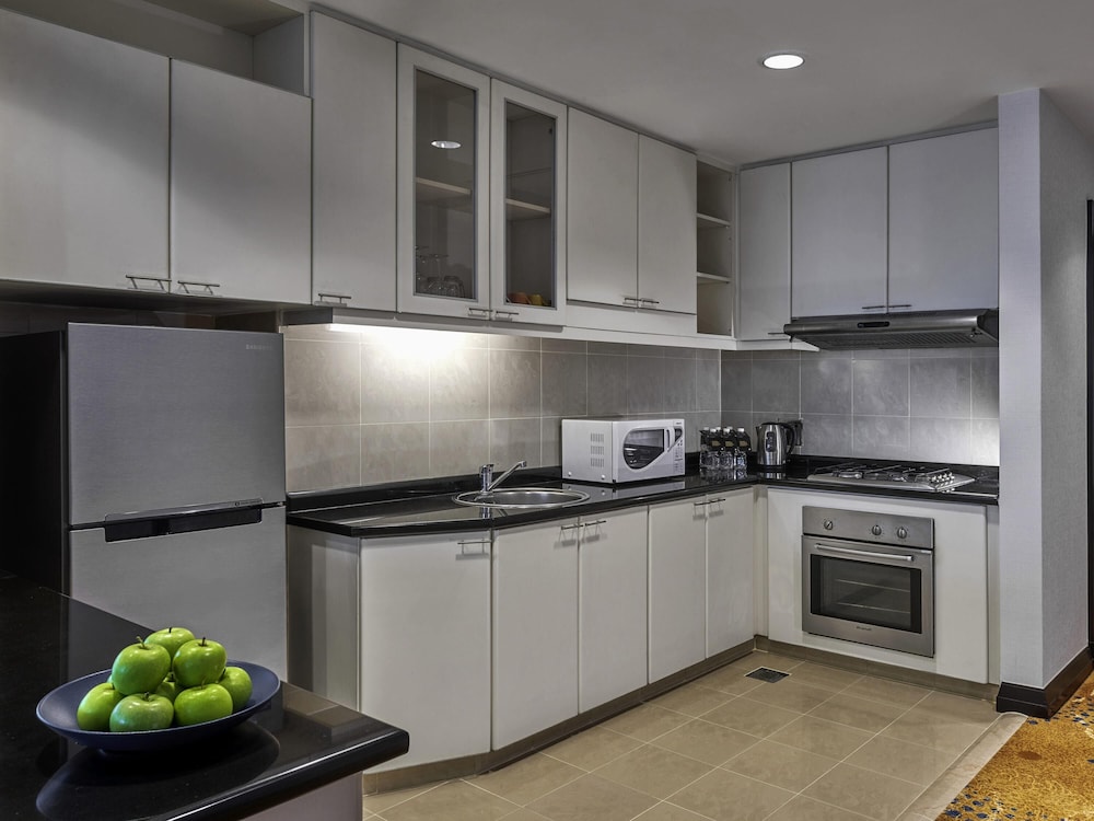 Pullman Kuala Lumpur City Centre Hotel and Residences 6/75