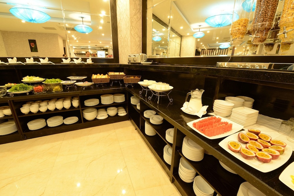 Hanoi Emerald Waters Hotel Spa 54/73