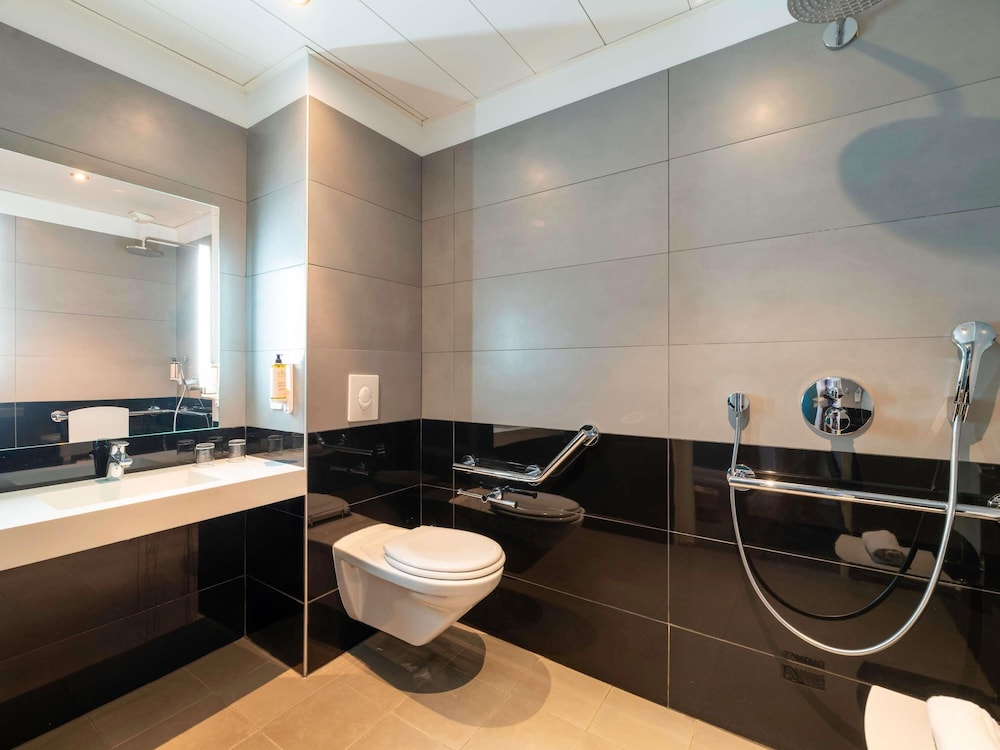 غرفة سوبيريور بسرير مزدوج وسرير فردي، Mercure Lyon Centre Chateau Perrache 5/6