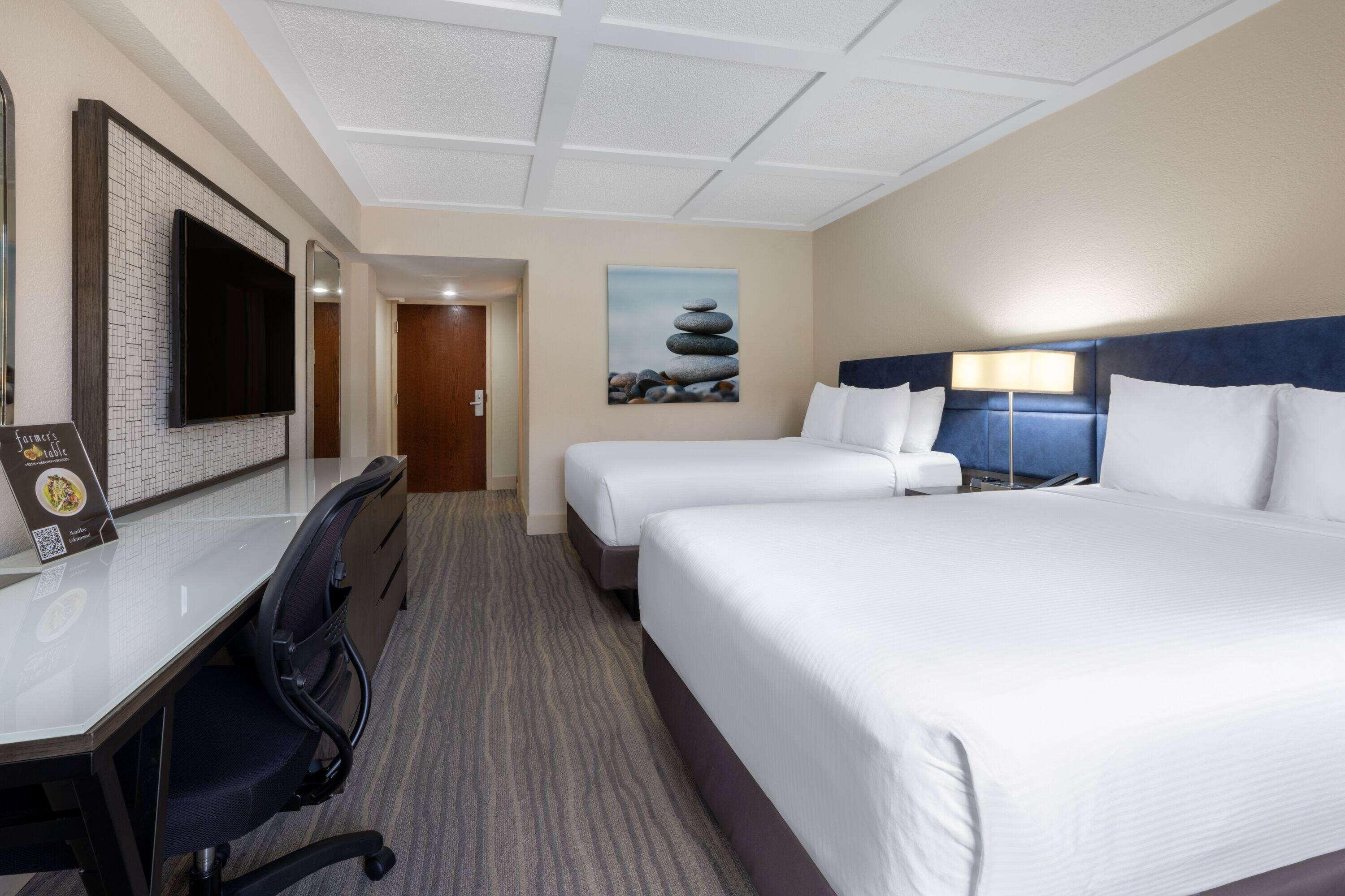 Room, Double Bed, Pool View