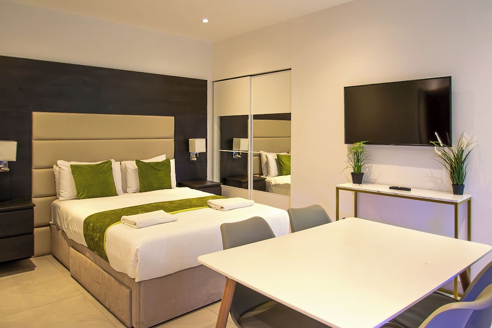 استوديو ديلوكس بسرير مزدوج مع أريكة، Hyde Park Superior Apartments 3/6