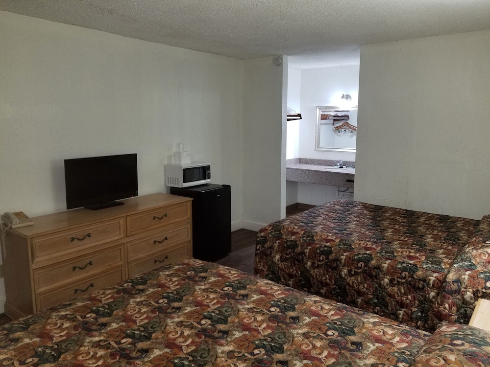 Econo Inn Ormond Beach (Ex Motel 6) 10/41