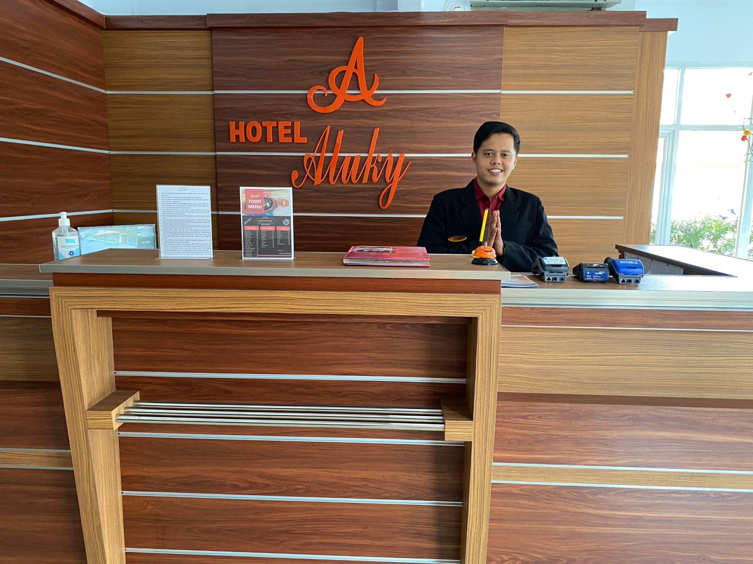 Aluky Hotel 4/15