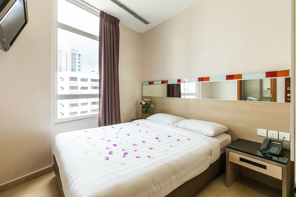 Fragrance Hotel - Oasis 25/55