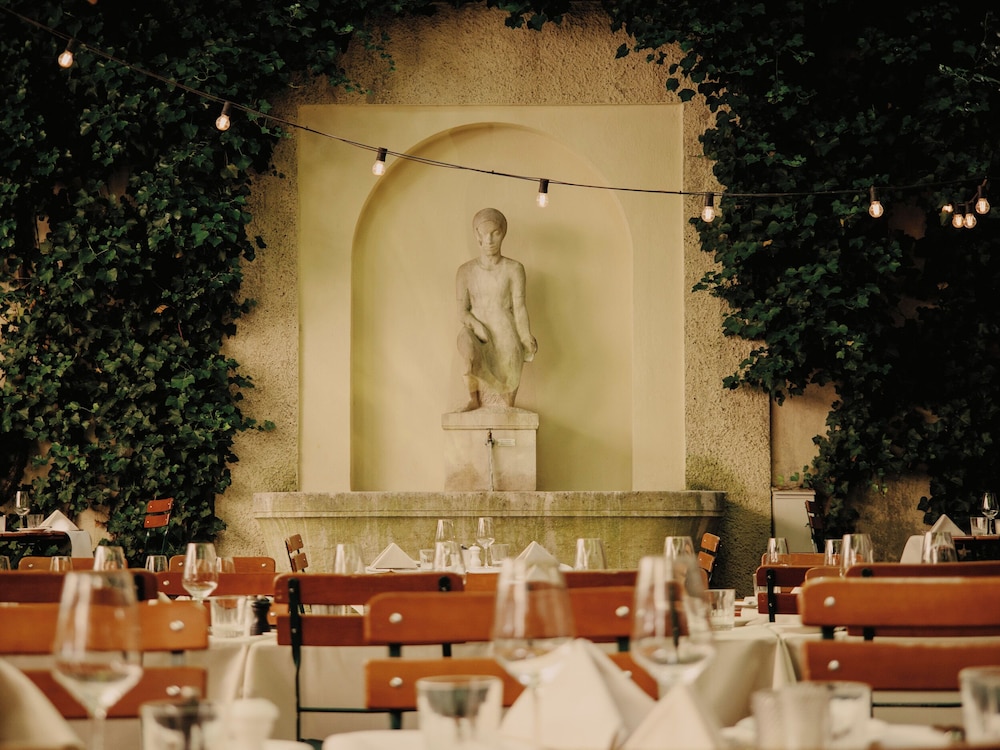 Volkshaus Basel Hotel 33/36