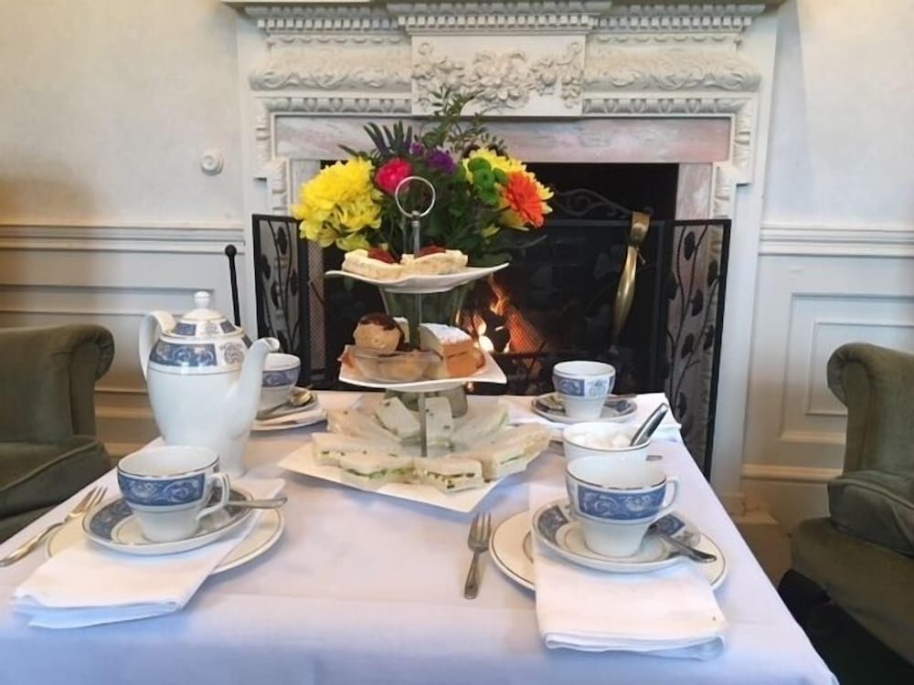 Hook House Hotel 40/49