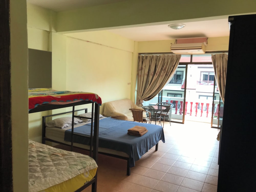 Artem's Guesthouse 7/39