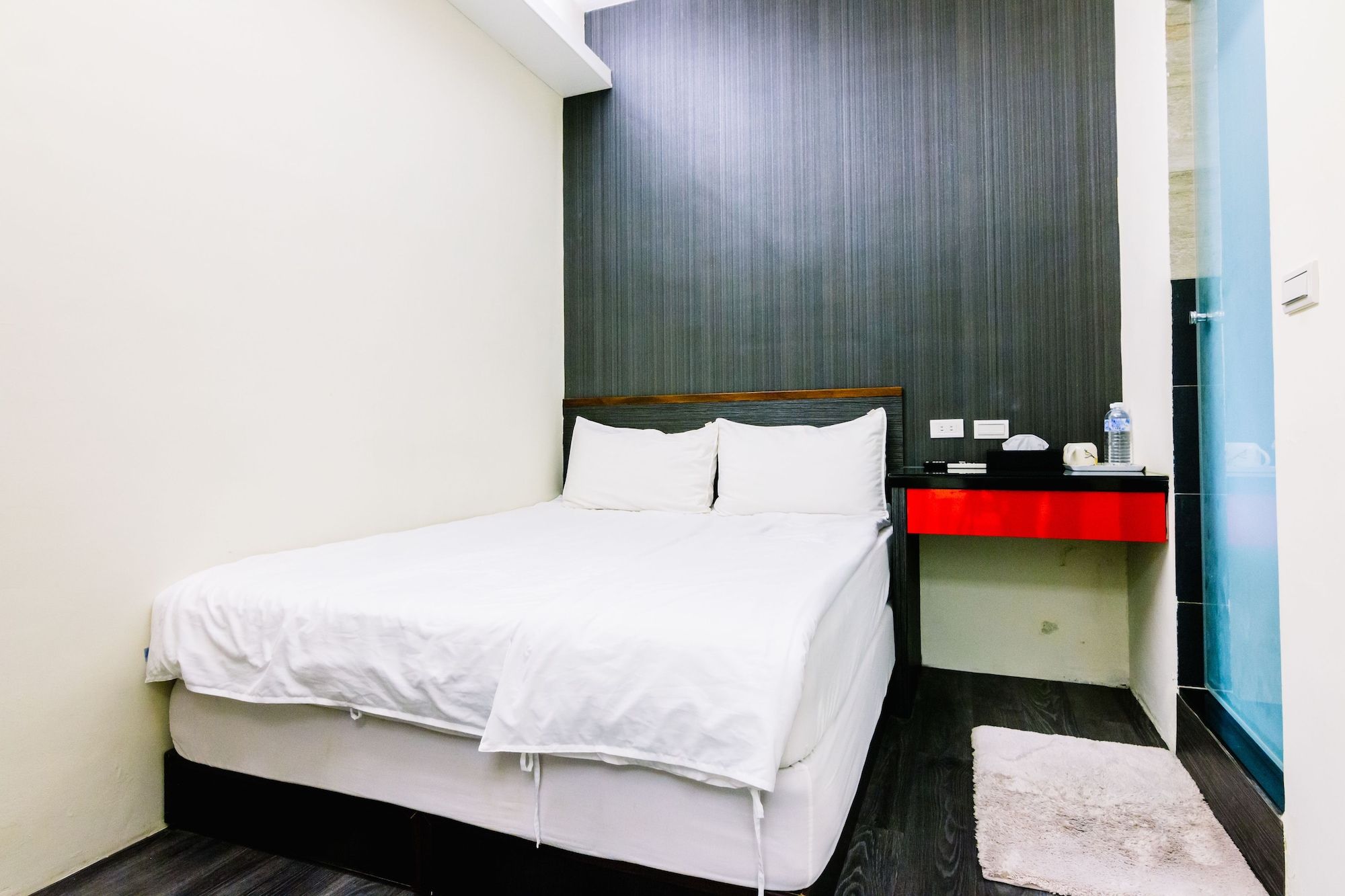 STANDARD, DOUBLE BED