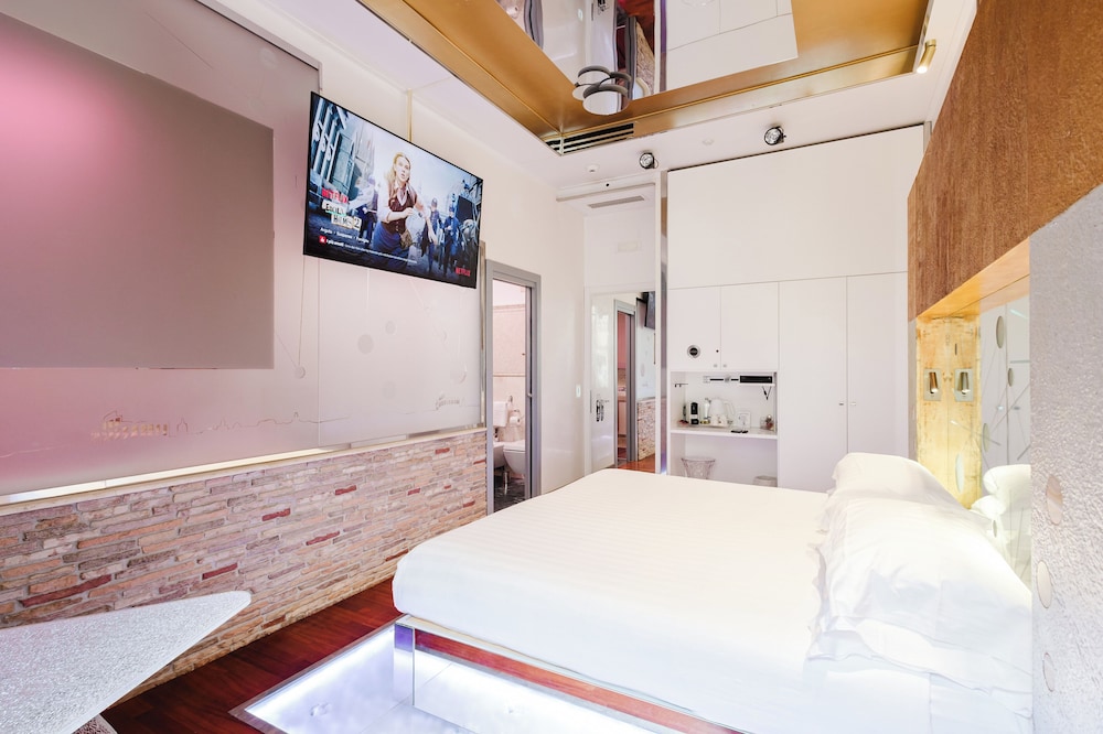 Hotel Trecento 16/50