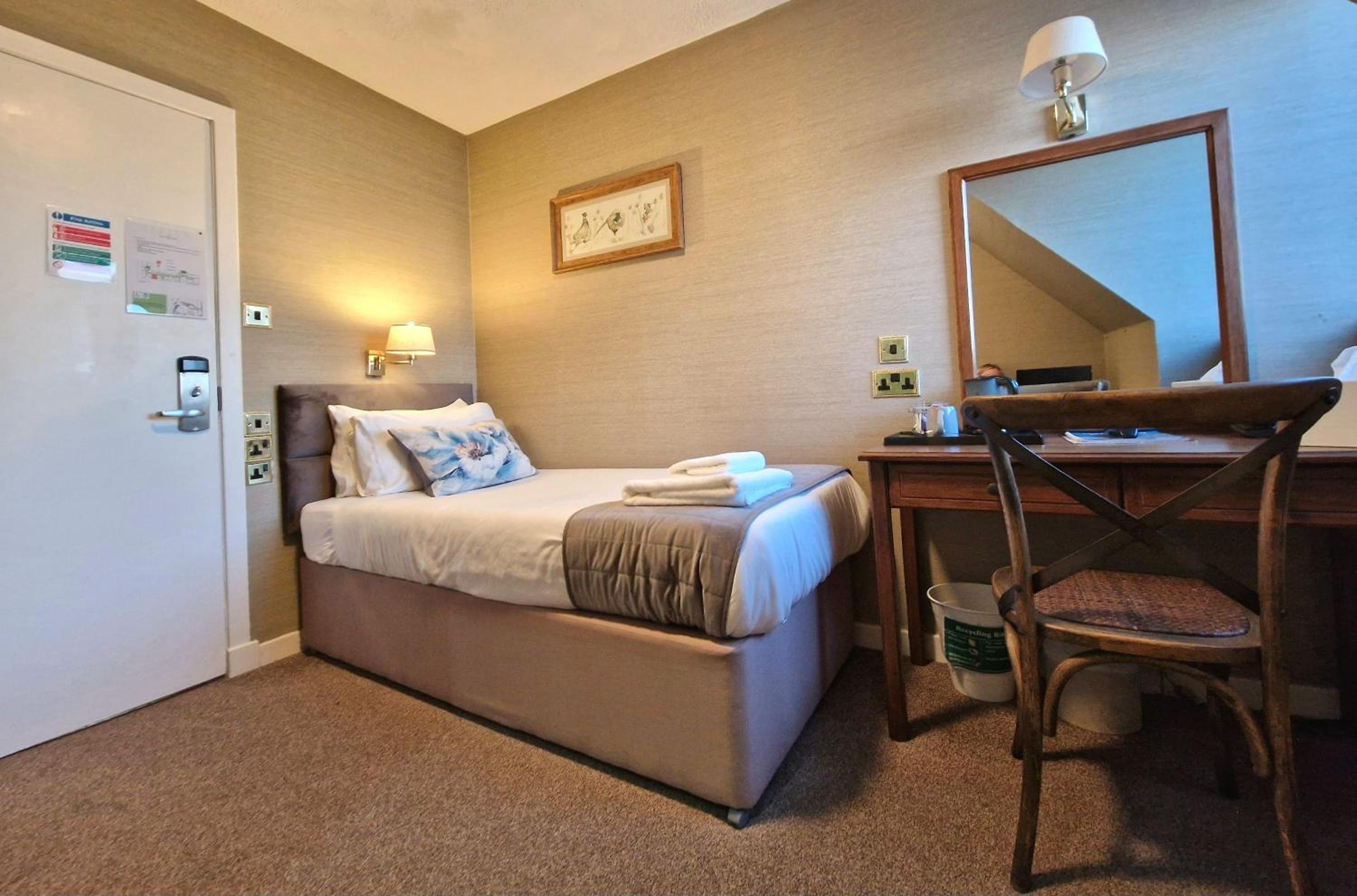 Room, Single