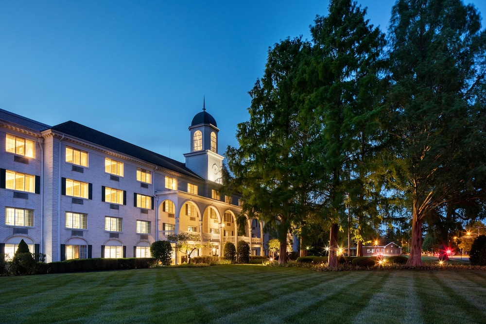 Madison Hotel 50/53