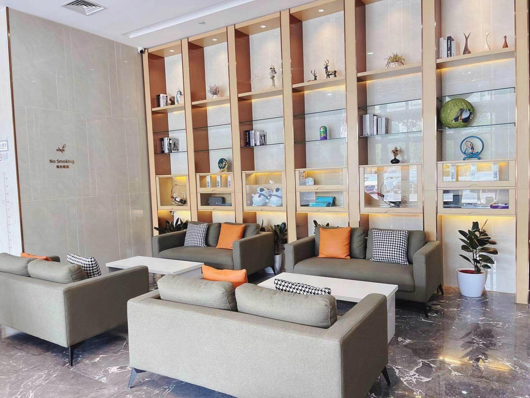 Lavande Hotel (Qunfang South Street) 36/58