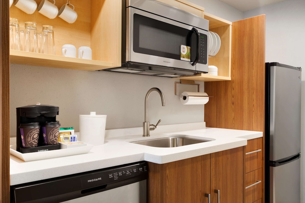 Home2 Suites By Hilton-Roanoke 12/52