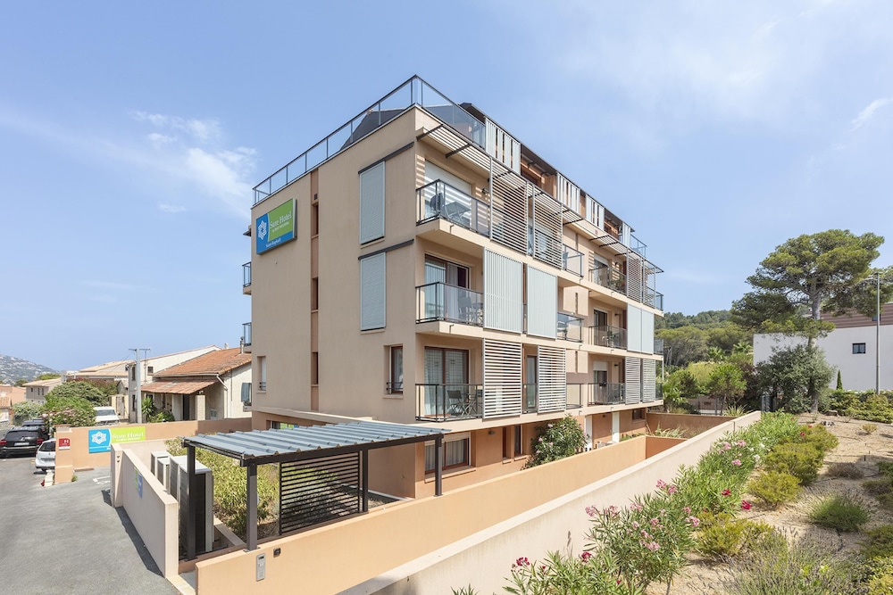 Sure Hotel by Best Western Saint-Raphael Le Dramont 1/48