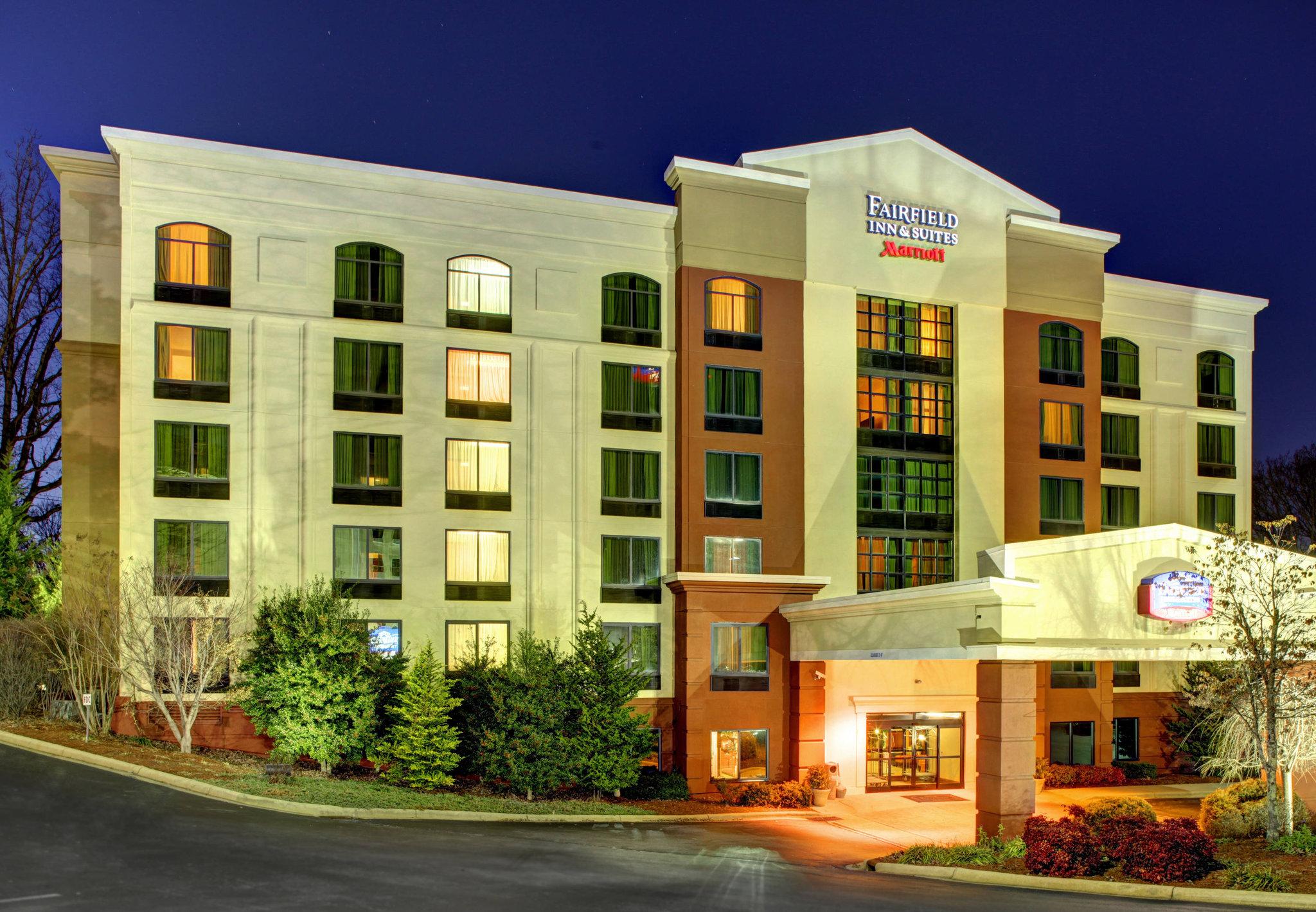 FAIRFIELD INN SUITES BY MARRIOTT ASHEVILLE SOUTH BILTMORE photo2